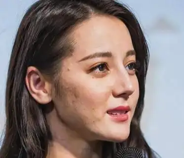 当代娱乐圈现状:"假胸,假屁股,假肌肉",还有什么是真的?