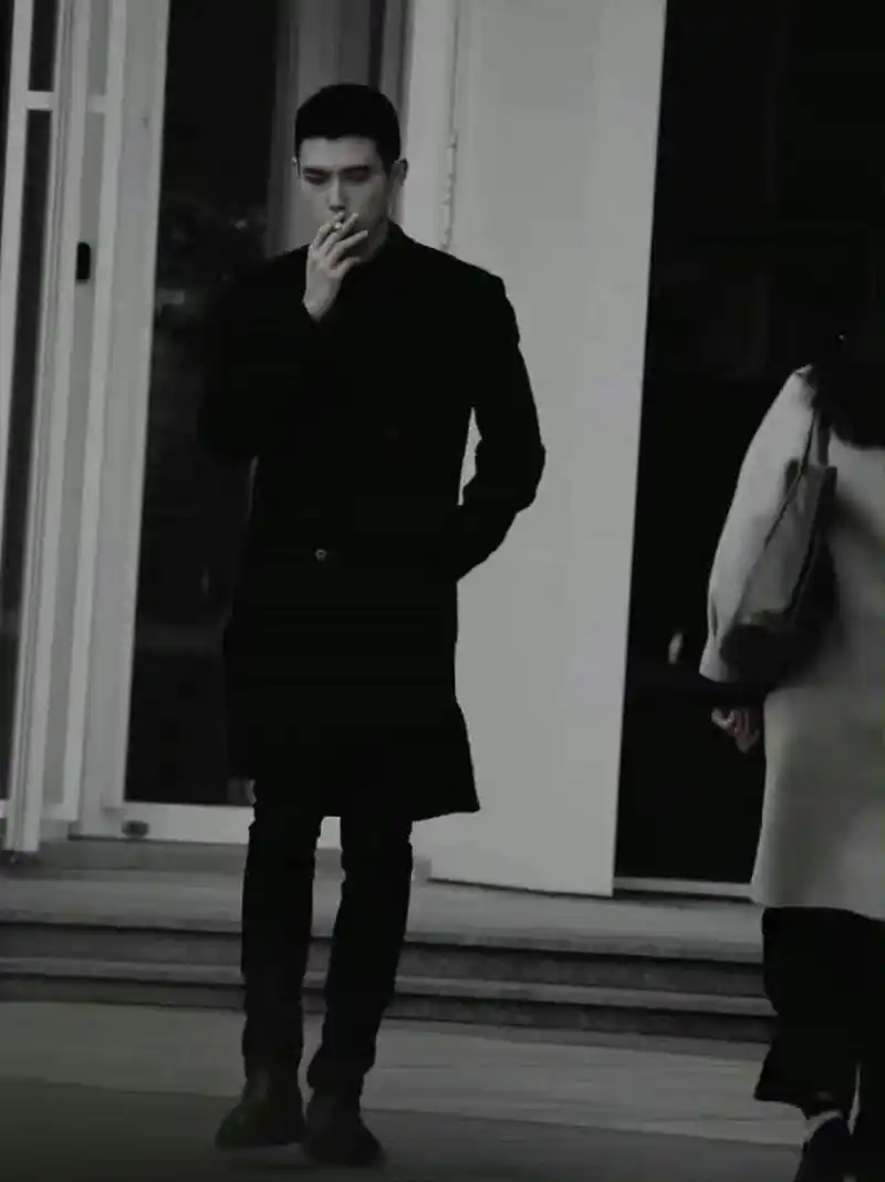 陈飞宇李峋抽烟未播片段#陈飞宇你小子早干嘛去了以后就给我演现偶啊