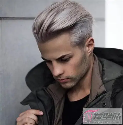 男生长刘海怎么弄好看 刘海留长型男魅力暴涨_发型站_最新流行发型