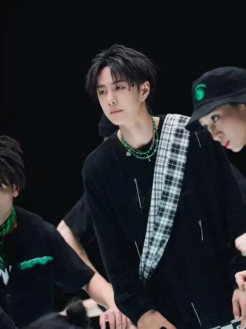 王一博这就是街舞 - 堆糖,美图壁纸兴趣社区