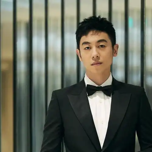 嘲讽完郭麒麟后朱亚文似乎从荧屏上消失了回头看一点不冤