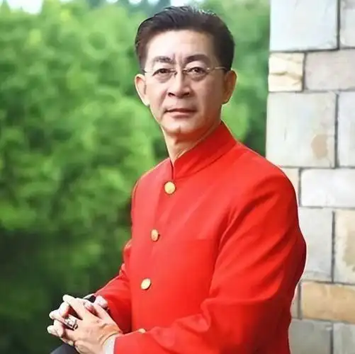 六小龄童是一位著名的表演艺术家,也是一位经典的孙悟空扮演者.