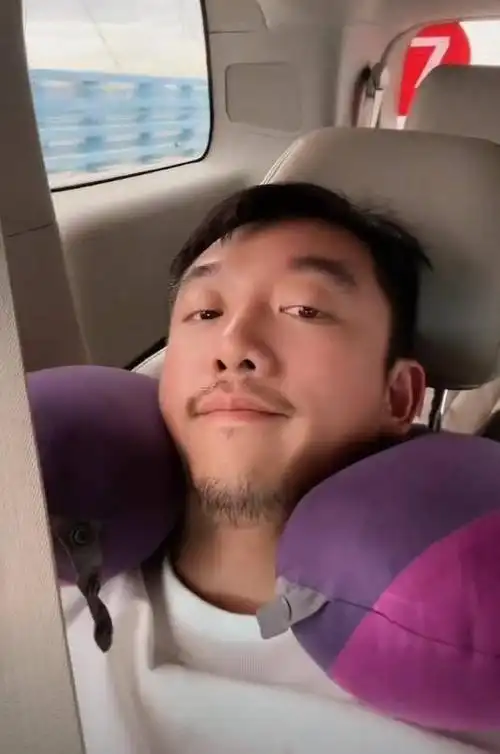 9月11日一大早,郑恺在社交平台晒出一段视频,揭示了他最新的行程.