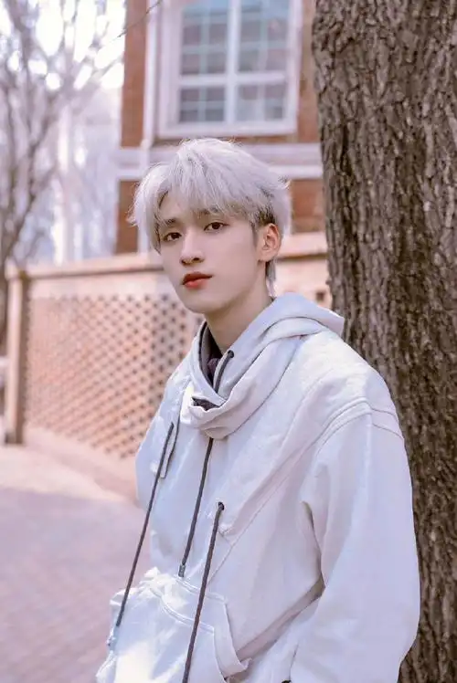 严浩翔生日直播预告海报