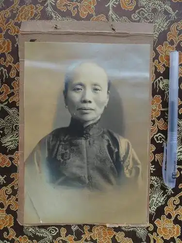 清末或民国武汉一老太太肖像老照片一张 其女或儿媳曾毕业于民国初年