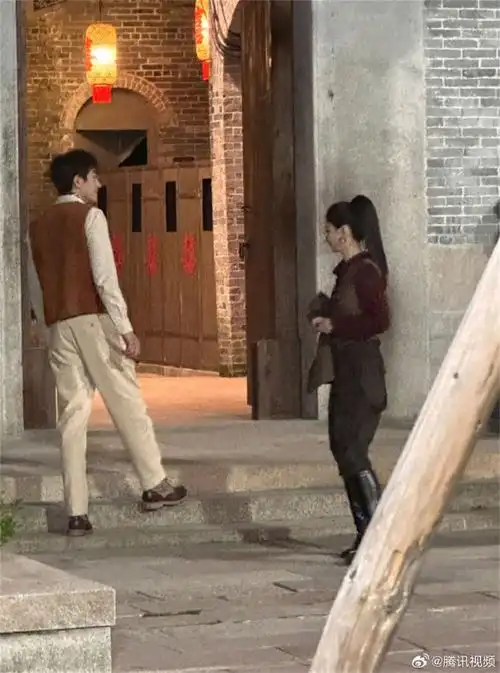 本周看啥|《花间令》空降开播,《与凤行》团综开录_新浪财经_新浪网