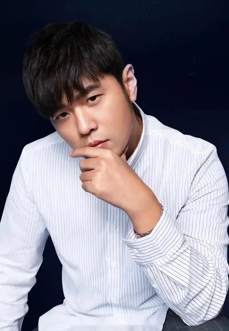 周杰伦##周杰伦##周杰伦代言海澜之家# 周杰伦最新代言海澜之家帅气