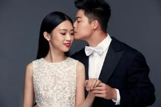 苏炳添##苏炳添七夕撒狗粮