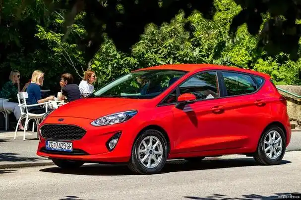 女士车排行榜前十名小型轿车都有什么