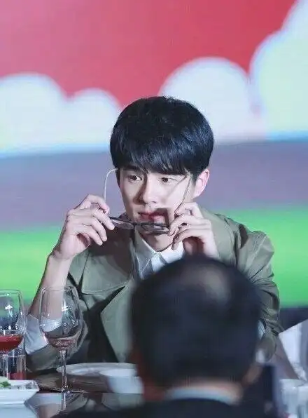 《唐人街探案2》票房大卖,刘昊然爆红,网友:他光腿都能出道了