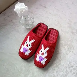 冬季纯手工编织爱心兔子图案居家保暖加厚防滑倒坡跟毛线拖鞋包邮