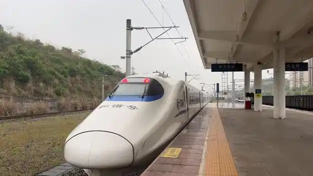 动车开跑这条高铁离开通再近一步
