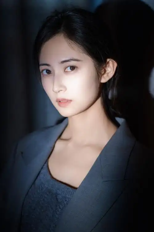 陈钰琪超话今天是有西装短裙版@陈钰琪yukee的一天#今天梦里见