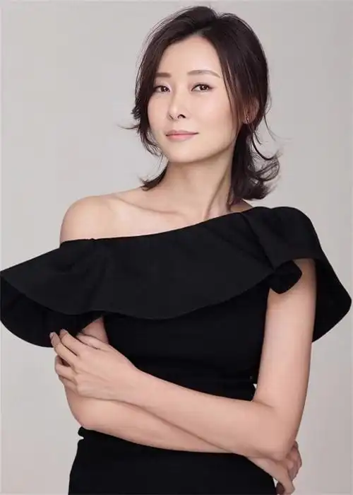 回顾著名演员柯蓝虽没结婚不代表没伴侣女人一生不该只有婚姻