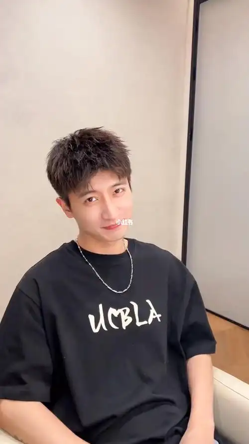 男土发型参考今天这个发型清爽又干净