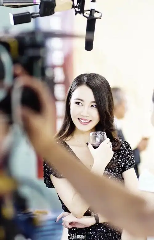 听说今天#麻辣变形计# 大结局,李墨登场了. 来自徐熙颜 - 微博