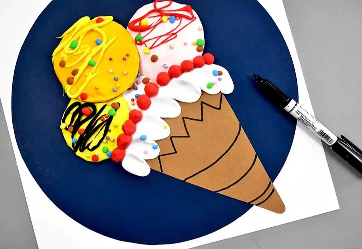 儿童画教程《夏日冰淇淋》 【教学重难点】 	 💙 ①你喜欢吃什么