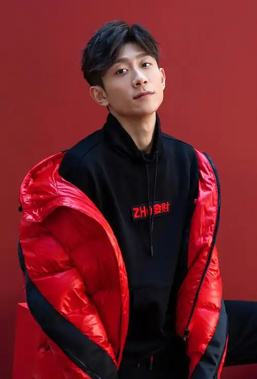 张一山图片张一山酷帅写真图片