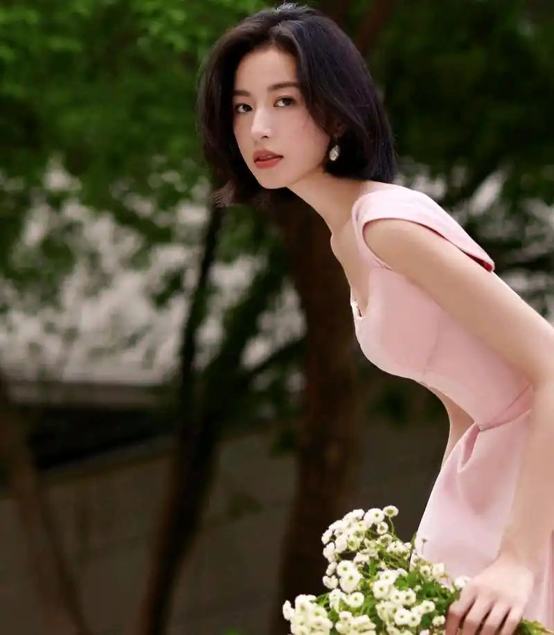 明星写真:周雨彤