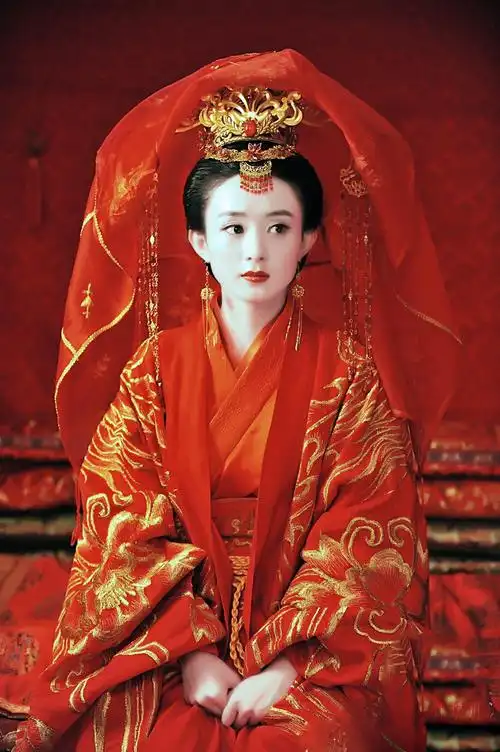 赵丽颖古风嫁衣绝美啊,端庄秀气大方