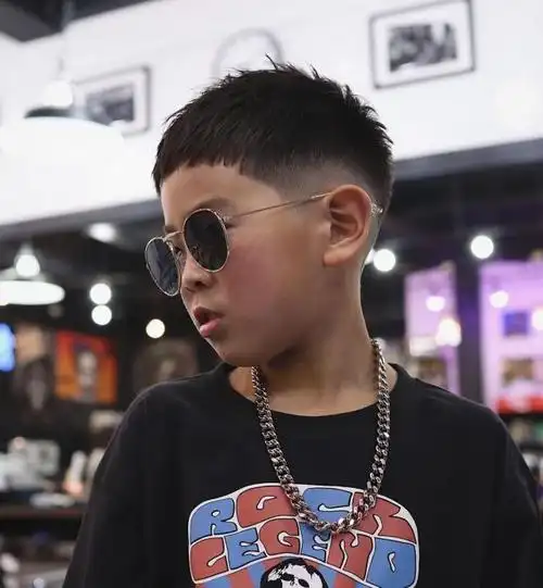 男童发型2020最新图片(男童发型2020最新图片平头)