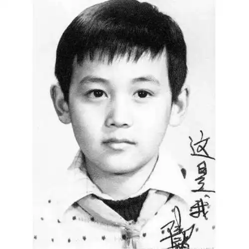 明星小时候的照片你能认出几个