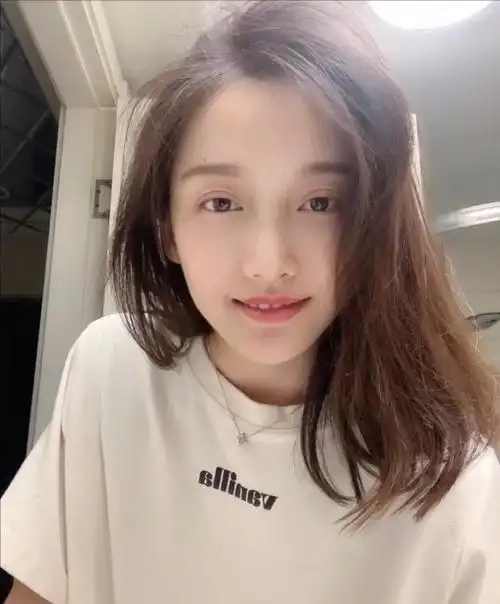 原创姜贞羽的脖子伤的有多严重看到她回京的照片心疼