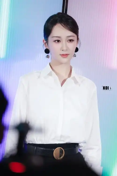 杨紫超话#杨紫贺顿#yz#杨紫贝雷帽造型#2021.11.