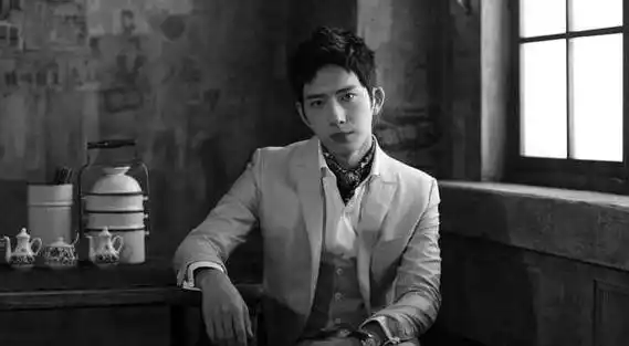 井柏然身边的五个男人,一人反目成仇一人险被其"掰弯"_付辛博_王中磊