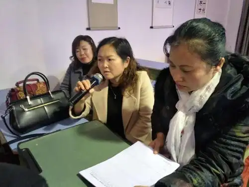 综合组教师代表周莉萍老师