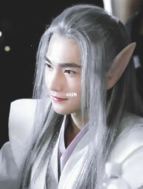 杨洋  白发就真的很好看