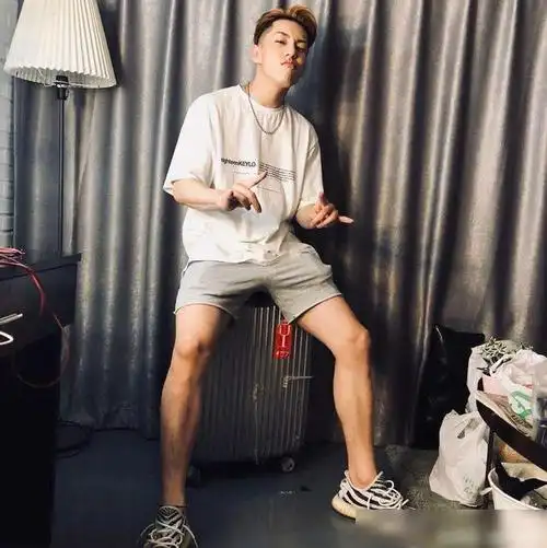 casper卡斯柏body甜蜜的歌词给你一整个夏天的浪漫