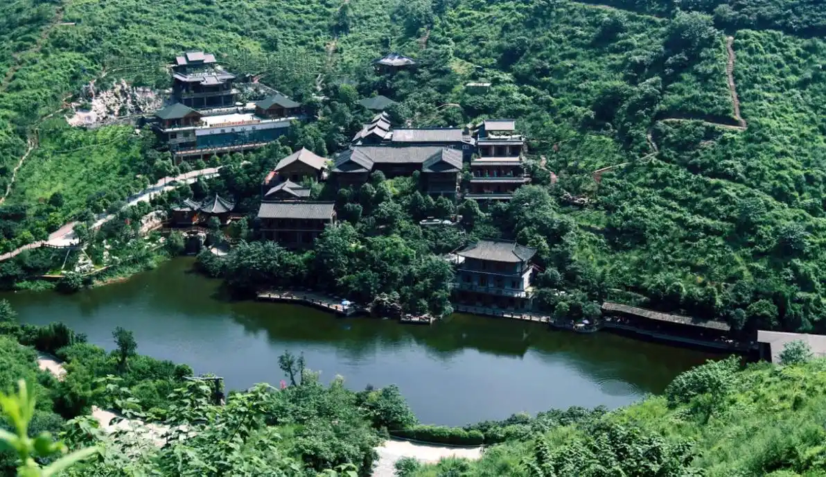 龙泉山庄(aaa级林盘景区)
