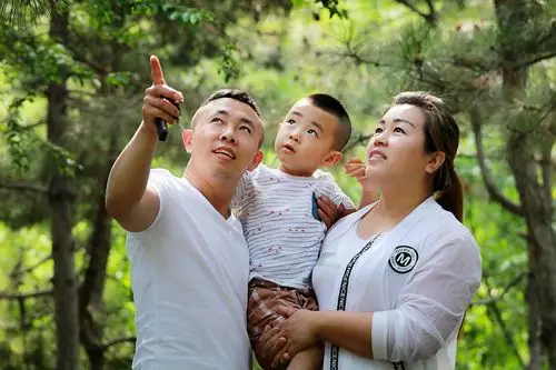 团结湖美拍三口之家幸福家庭