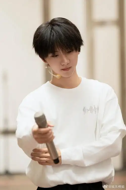 马嘉祺空降了时代少年团超话##时代少年团楼间楼演唱会