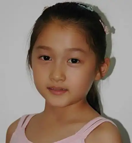 杨幂: 林妙可: 关晓彤