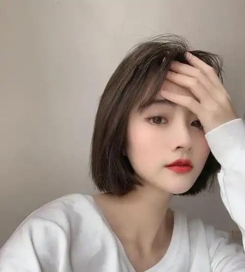 是时候剪短发了今年流行这几款减龄短发清凉洋气显脸小