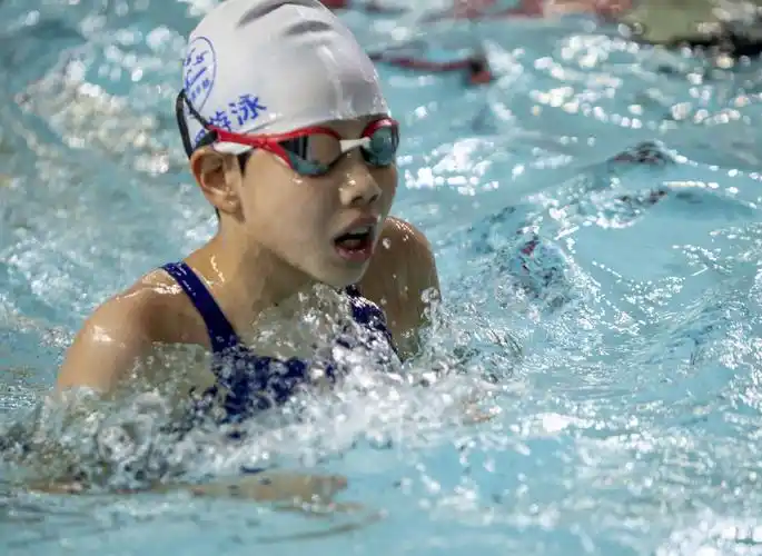 厉害了,溧阳泳坛!外国语小学游泳队征战常州锦标赛