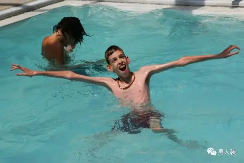 2,马方综合征(四肢奇长)比利时蓝牛,身上肌肉生长抑制素失去作用.