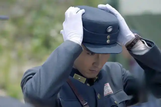 《亮剑3》开播:高伟光战场上时刻耍帅,女主角画眼线戴美瞳|张云龙