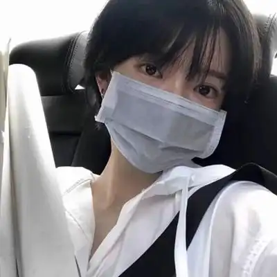 一看就不是网图的女生头像