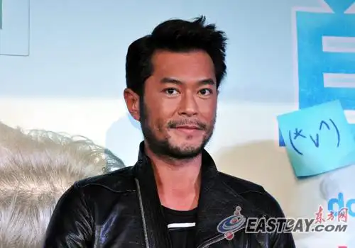 《单身男女》上海首映 古天乐"大胡子"亮相[组图]