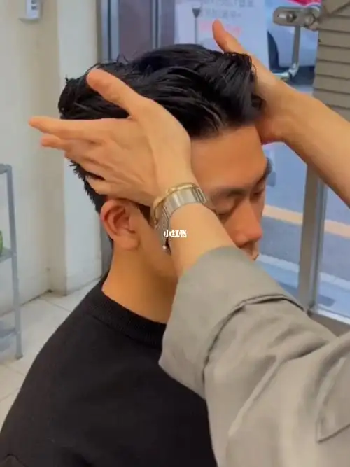 男士凌乱感中分后背头造型 |饱满后脑勺73男士发型设计 |男生服帖