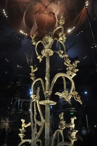 广汉三星堆博物馆神树