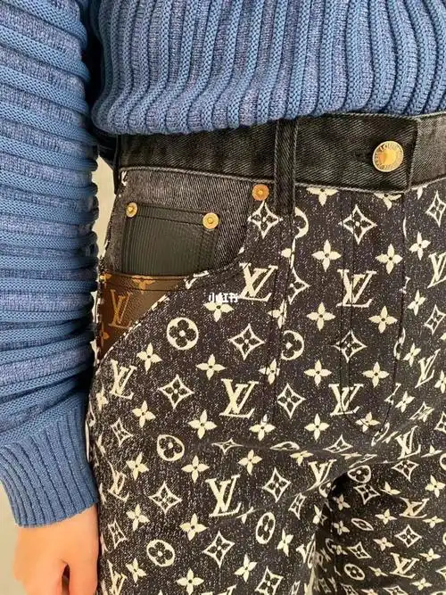 【女款】印花logo牛仔裤 #lv牛仔