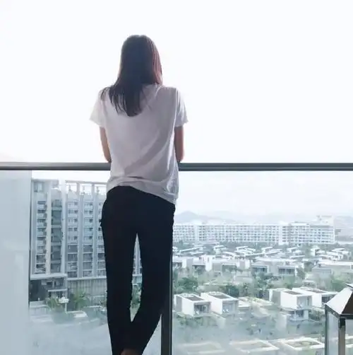 背影杀手郑爽最青春唐嫣和迪丽热巴傻傻分不清楚赵丽颖最酷