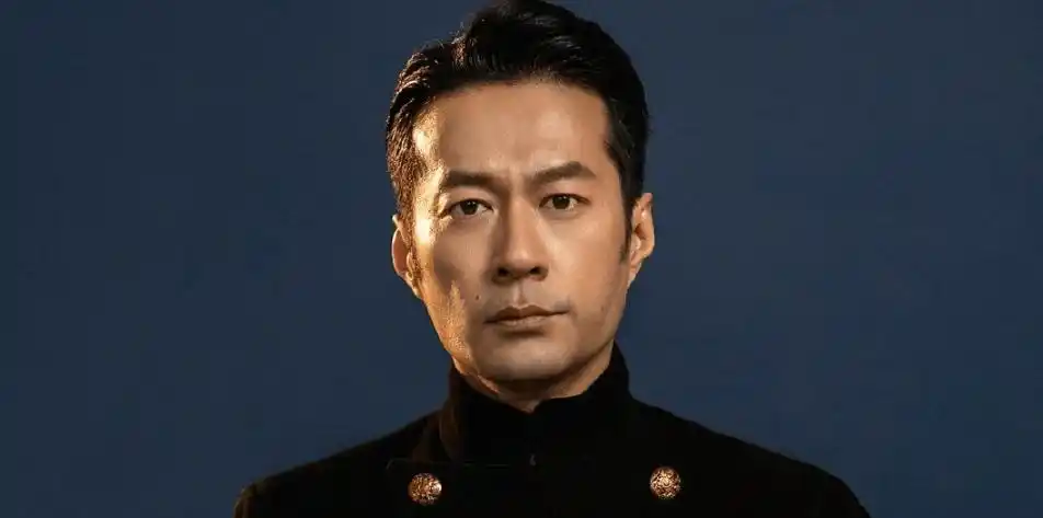 电视剧是由陈思诚执导的,而且剧中还有很多优秀演员的聚集,就连配角都