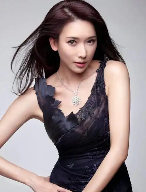 中国十大身材最好的女明星之林志玲玲玲冰淇凌
