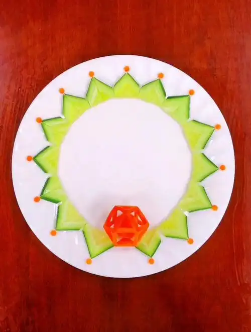 黄瓜皇冠盘饰教程