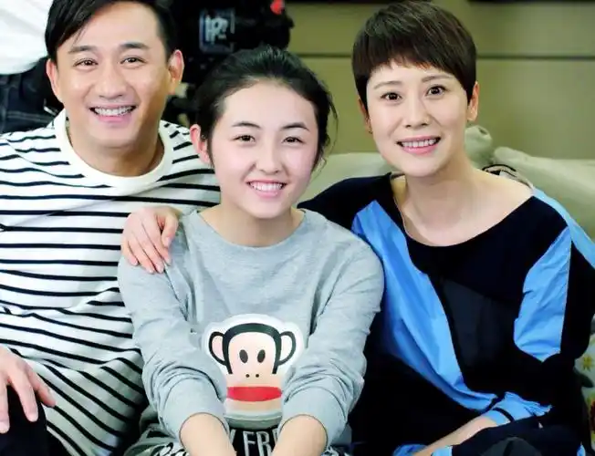 黄磊海清为张子枫送祝福,还称呼她为女儿,却被大家吐槽"偏心"